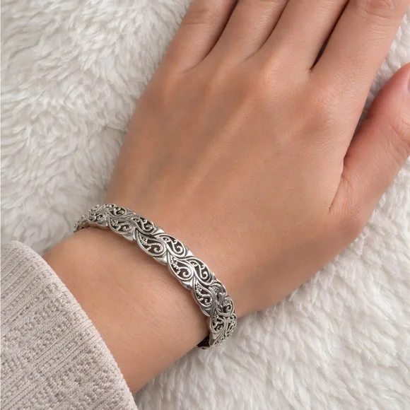 Intricate Silver Bracelet - Picture 2 of 3